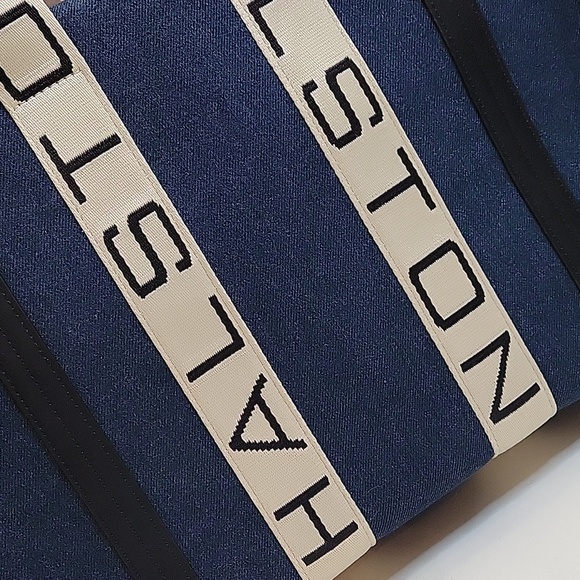 NWT Halston Denim Blue Canvas Tote Bag With Crossbody Strap - Picture 4 of 17